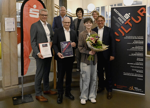 20260915 - Mia Dierkes nimmt Sparkassen Nachwuchspreis Kultur 2026 entgegen