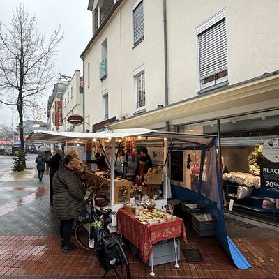 20261030 - Wochenmarkt macht Platz f&uuml;r &raquo;ibb on Ice&laquo;