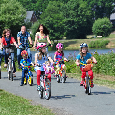 Mobilität Fahrrad Rad Radtour Familie