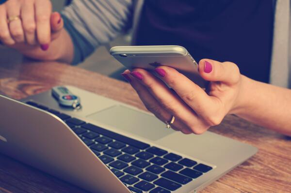Smartphone Handy Telefonieren