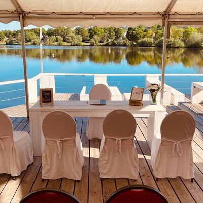 Terrasse am Aasee-Strand (Foto: Stadt Ibbenb&uuml;ren)