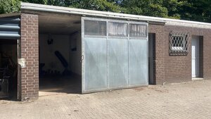20260601 - Radlader aus einer Garage gestohlen