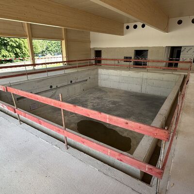 Blick ins Badinnere: das separate Lehrschwimmbecken mit den Ma&szlig;en 12,5 x 8 Meter (Foto: Stadt Ibbenb&uuml;ren / Andr&eacute; Elshoff)