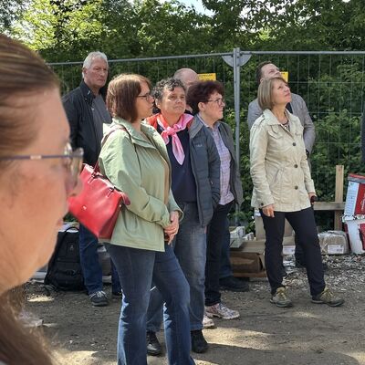 Impressionen vom Richtfest f&uuml;r das neue Schul- und Vereinsschwimmbad (Foto: Stadt Ibbenb&uuml;ren / Andr&eacute; Elshoff)