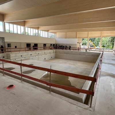 Impressionen vom Richtfest f&uuml;r das neue Schul- und Vereinsschwimmbad (Foto: Stadt Ibbenb&uuml;ren / Andr&eacute; Elshoff)