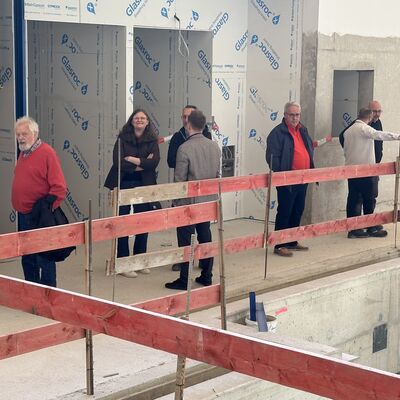 Impressionen vom Richtfest f&uuml;r das neue Schul- und Vereinsschwimmbad (Foto: Stadt Ibbenb&uuml;ren / Andr&eacute; Elshoff)