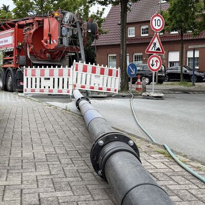 20260610 - Kanalblockade an der Nordstra&szlig;e: Sicherung der Regenentw&auml;sserung wieder herstellen
