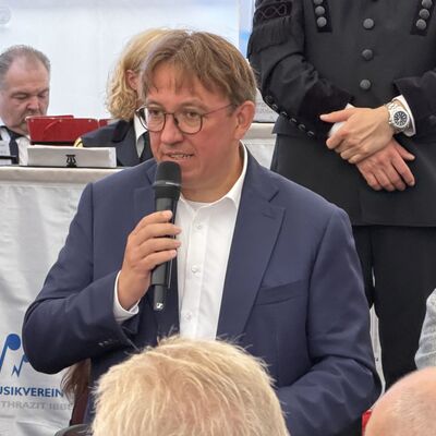 Impressionen vom Fassanstich zur offiziellen Er&ouml;ffnung der Ibbenb&uuml;rener Gro&szlig;kirmes 2026 (Foto: Stadt Ibbenb&uuml;ren / Max Bertemes)