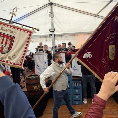 Impressionen vom Fassanstich zur offiziellen Er&ouml;ffnung der Ibbenb&uuml;rener Gro&szlig;kirmes 2026 (Foto: Stadt Ibbenb&uuml;ren / Max Bertemes)